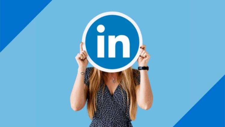 How to Design Profile Pictures That Build Trust on LinkedIn